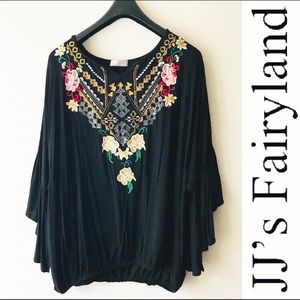 JJ’s fairyland  embroidered black top Size 1X